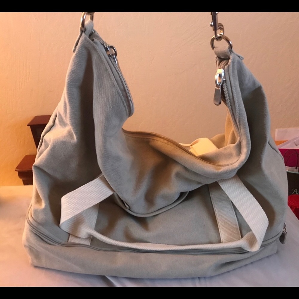 Li & Sons Catalina Deluxe